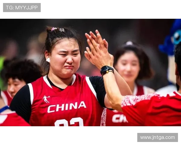 刘禹彤上海首秀狂砍37分12篮板引领女篮锦标赛第八日焦点