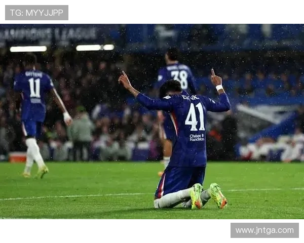 欧冠大胜阿贾克斯哈托称埃斯特旺让我想起亚马尔并适应英超节奏 欧冠大胜阿贾克斯哈托称埃斯特旺让我想起亚马尔并适应英超节奏